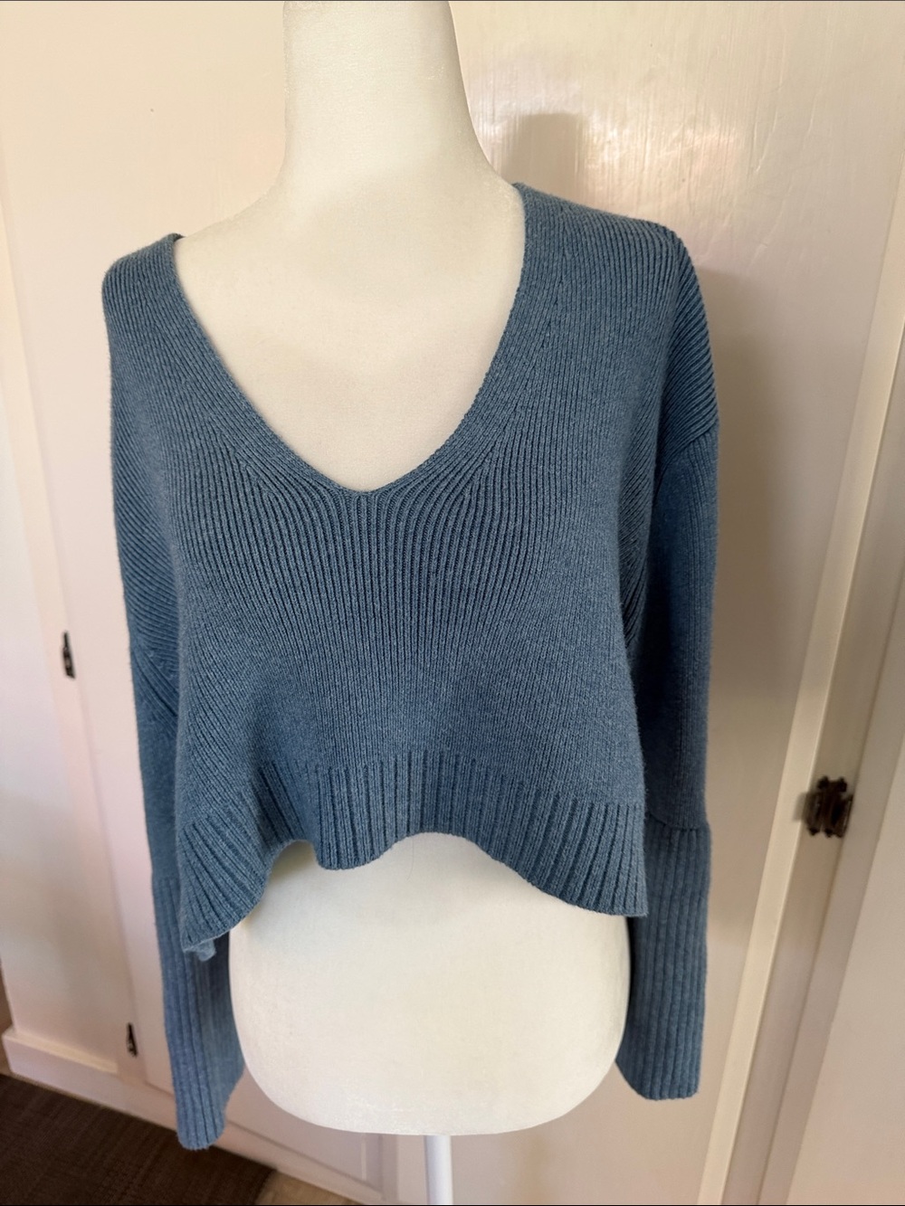 Live The Process V-Neck Cropped Sweater in Dusty Blue